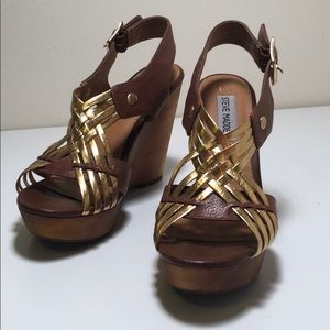 Steve Madden Brown and Gold Wedges
